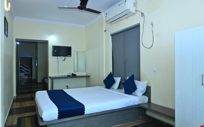 Hotel The Finch Puri Exterior foto